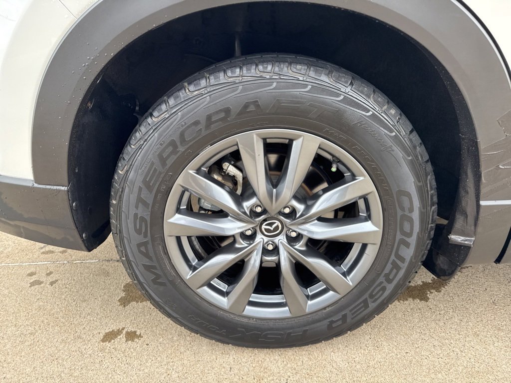 2020 Mazda CX-9 Touring photo 3