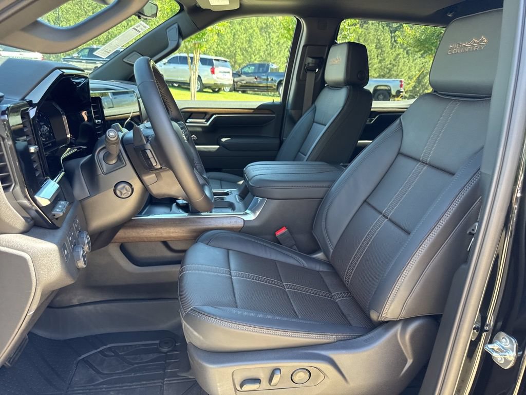 2025 Chevrolet Silverado 1500 High Country - Photo 14