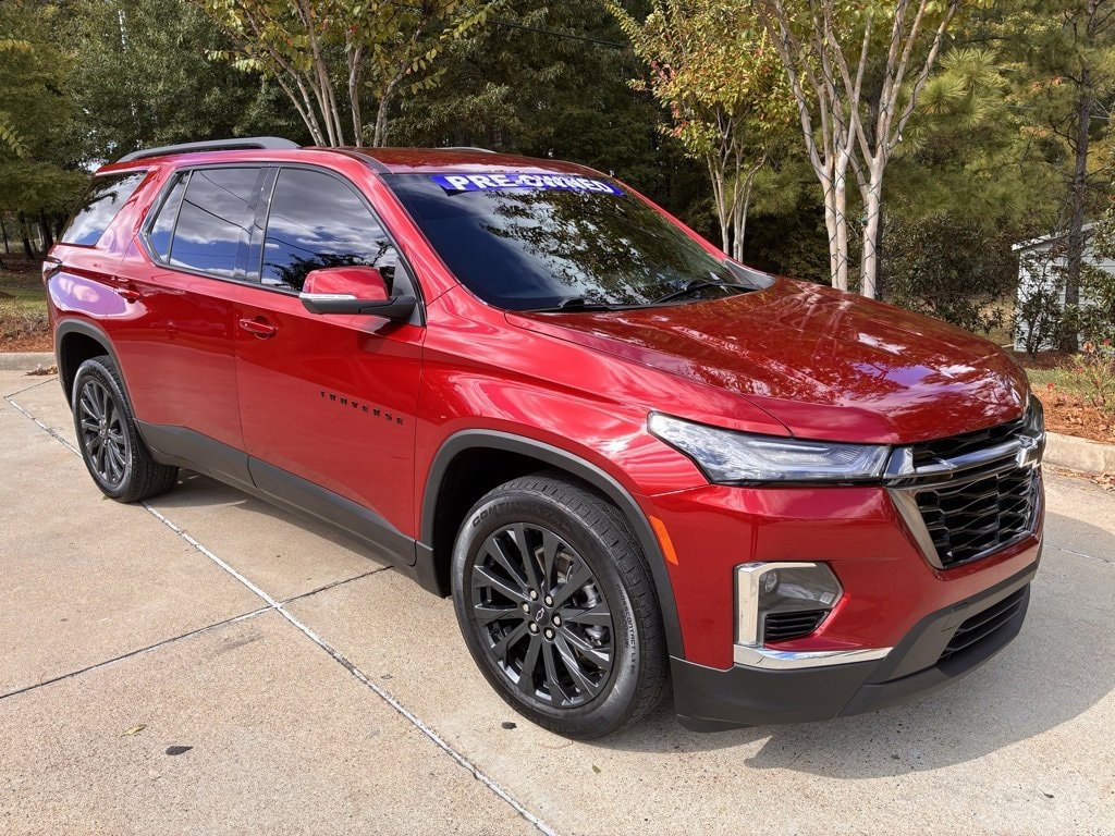 Used 2023 Chevrolet Traverse RS SUV