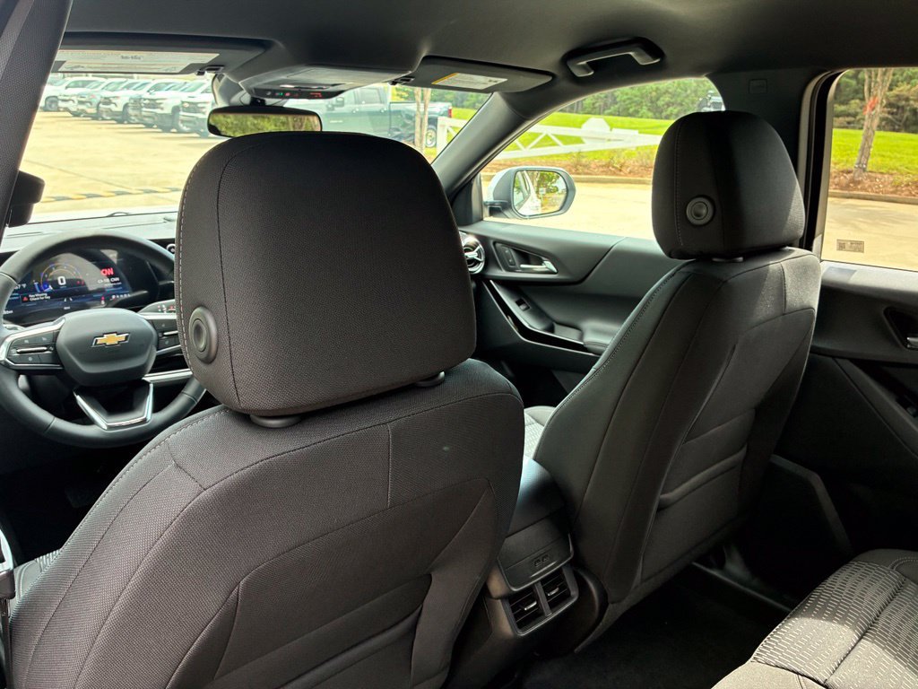 2027 Chevrolet Equinox LT - Photo 12