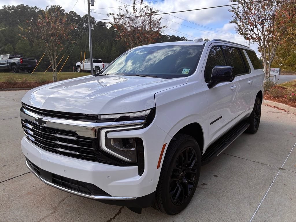 2026 Chevrolet Suburban LS - Photo 11