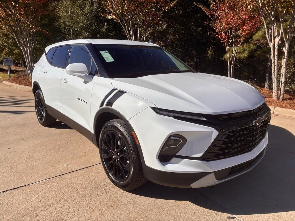 2025 Chevrolet Blazer 2LT's photo