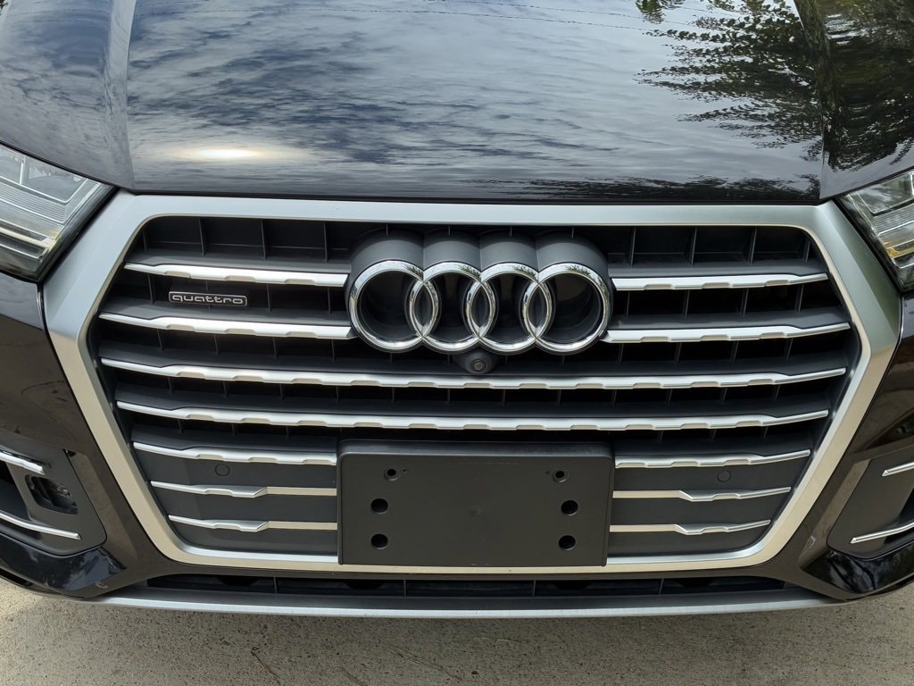 Used 2017 Audi Q7 Prestige with VIN WA1VAAF71HD052975 for sale in Stonewall, LA