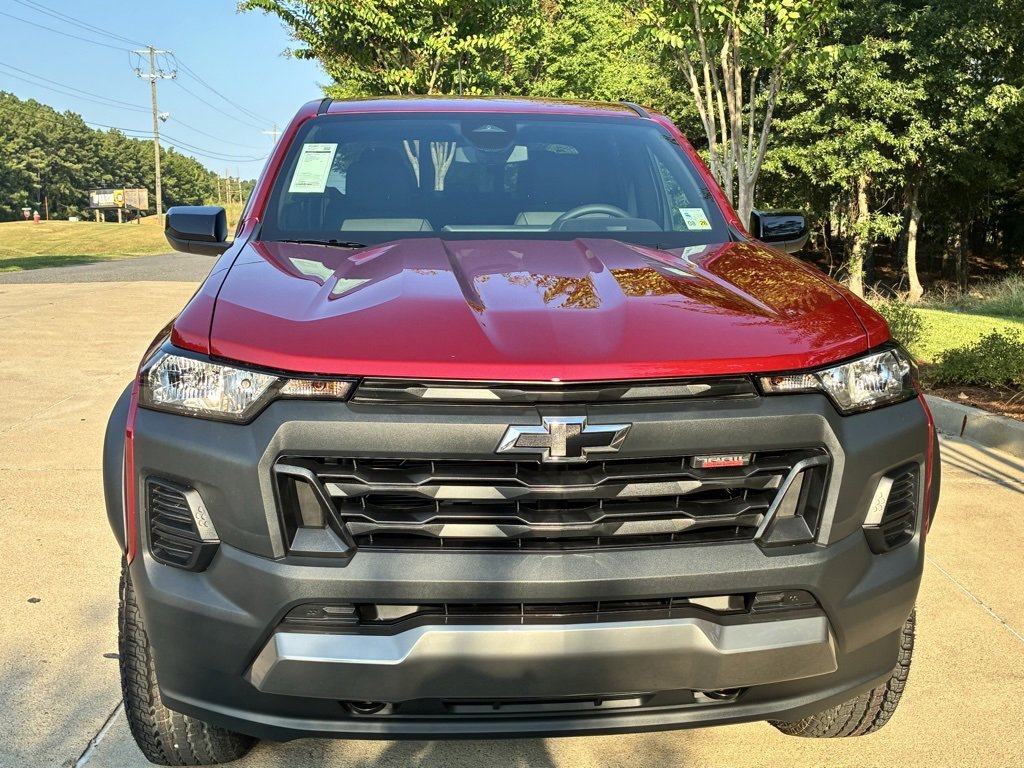 2026 Chevrolet Colorado Trail Boss photo 2
