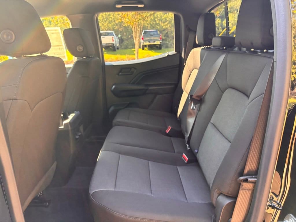 2026 Chevrolet Colorado Trail Boss - Photo 12