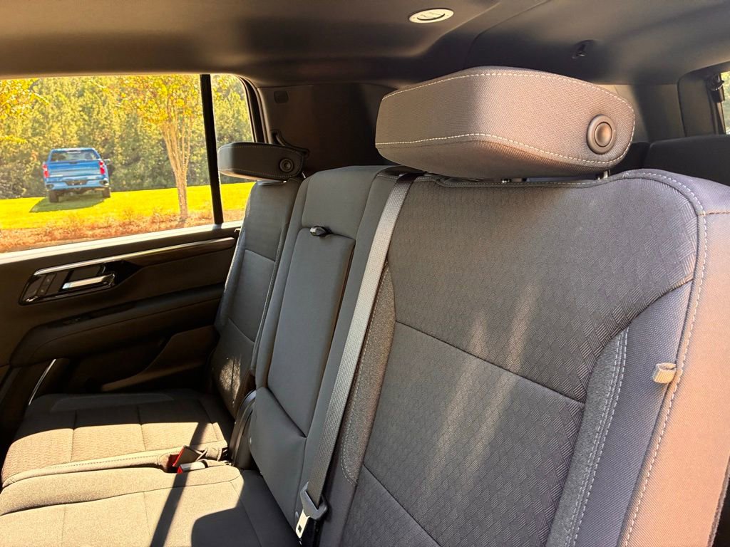2026 Chevrolet Suburban LS - Photo 15