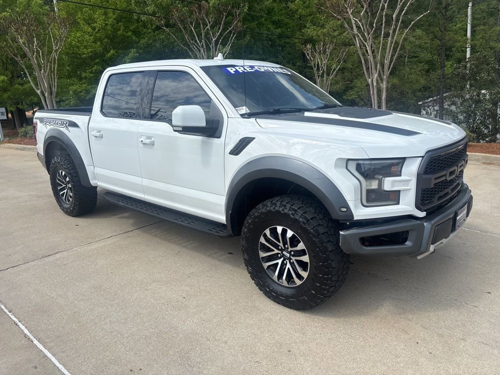 2020 Ford F-150 Raptor photo 3
