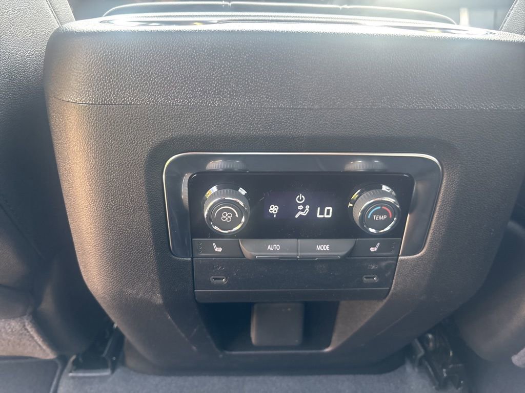 2026 Chevrolet Suburban LT - Photo 47