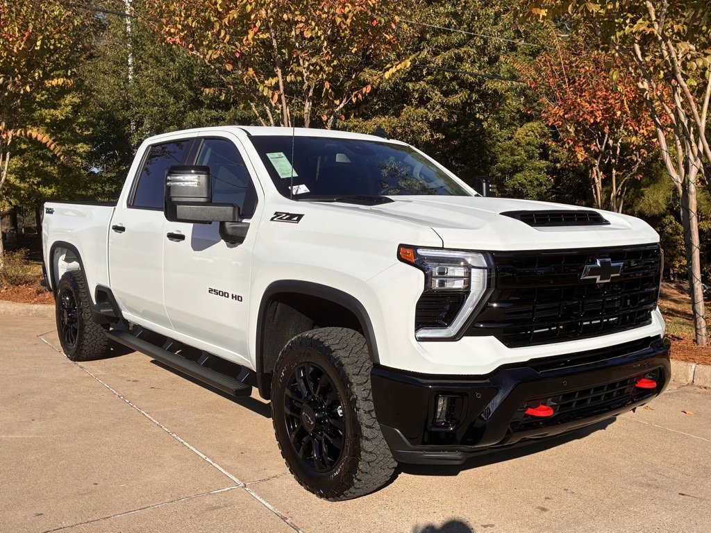 2026 Chevrolet Silverado 2500HD LT's photo