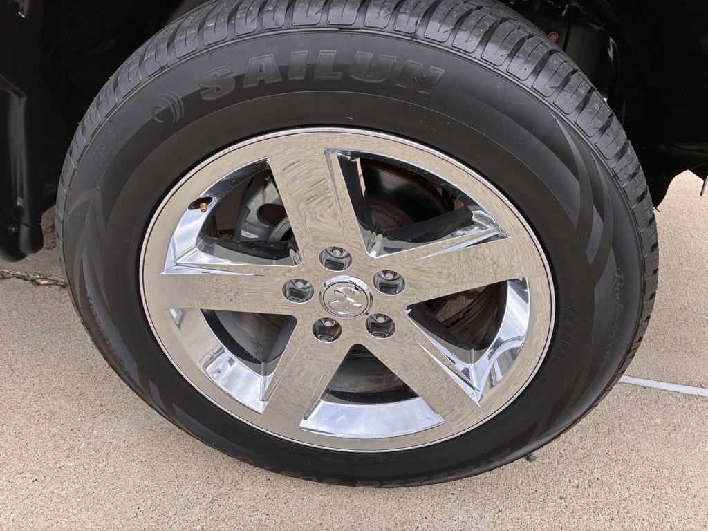 2019 Ram 1500 Classic Tradesman photo 2