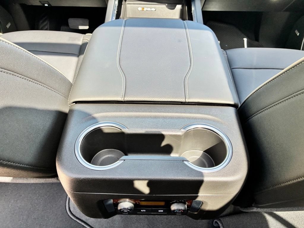 2026 Chevrolet Tahoe Premier - Photo 24