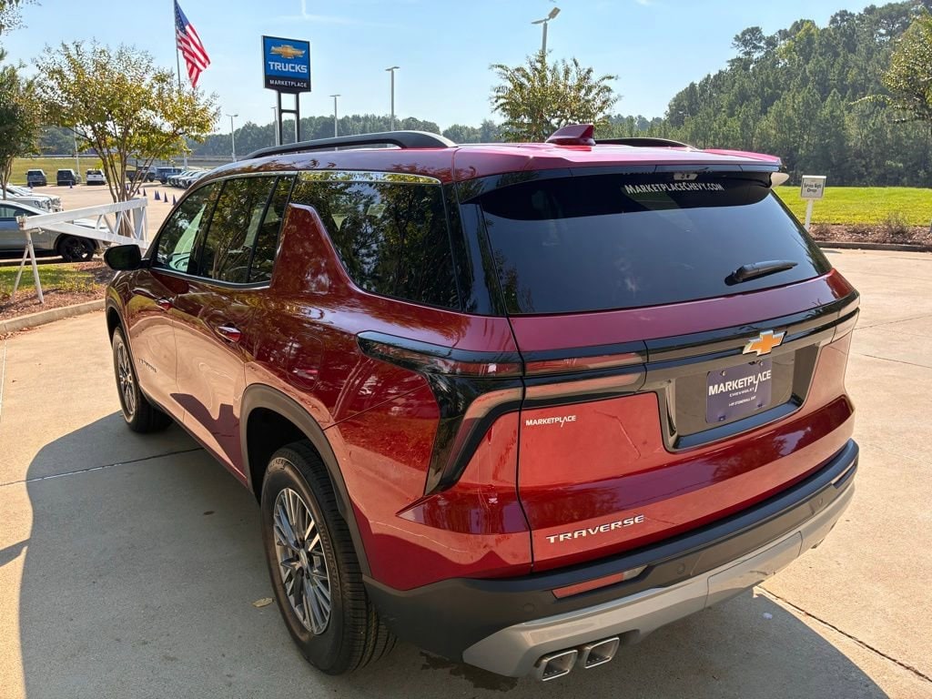 2026 Chevrolet Traverse LT - Photo 11