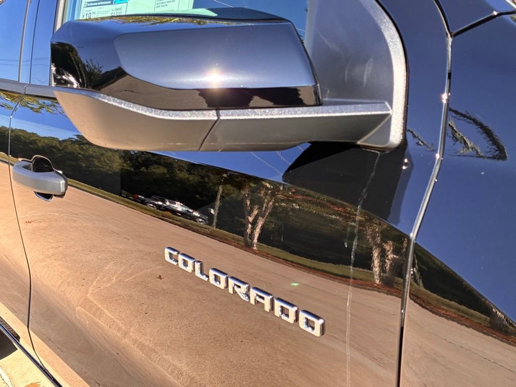 2026 Chevrolet Colorado Trail Boss - Photo 5