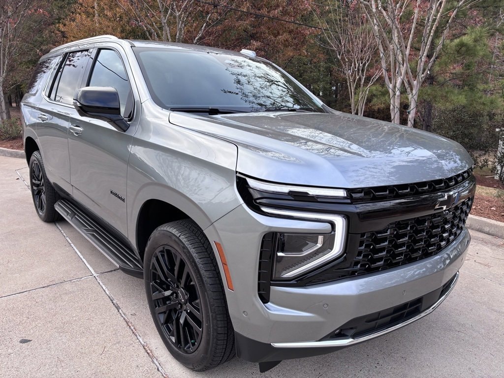 2026 Chevrolet Tahoe Premier's photo