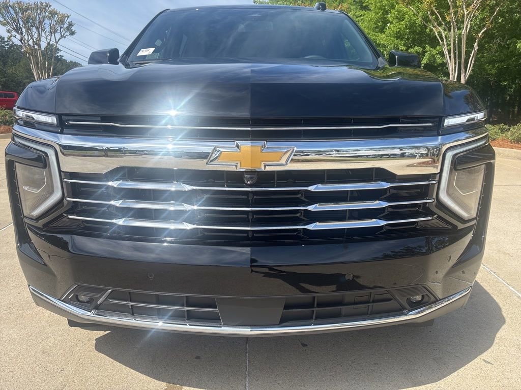 2026 Chevrolet Suburban LT - Photo 28