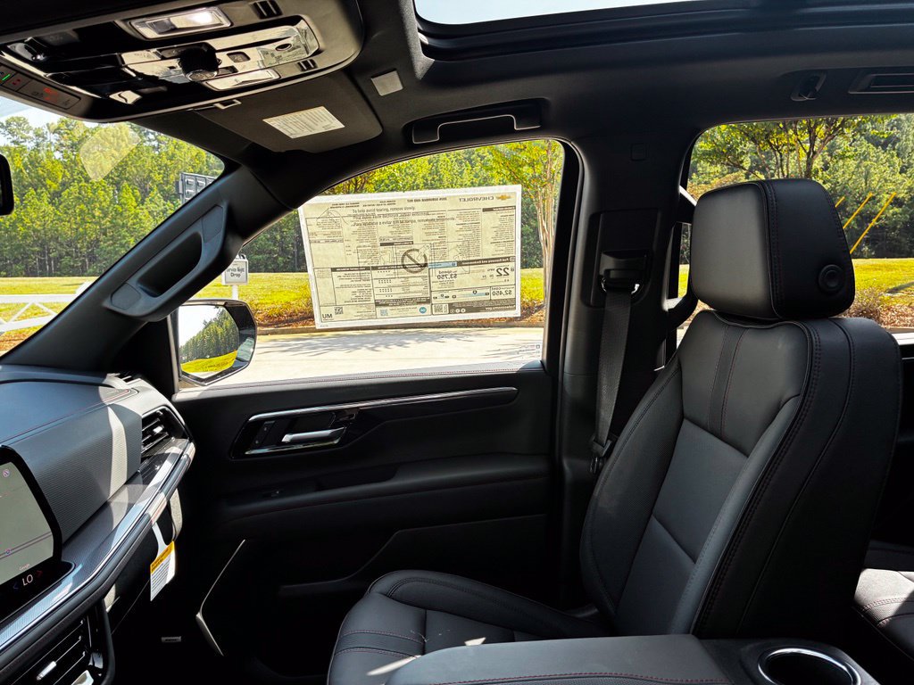 2026 Chevrolet Suburban RST - Photo 28