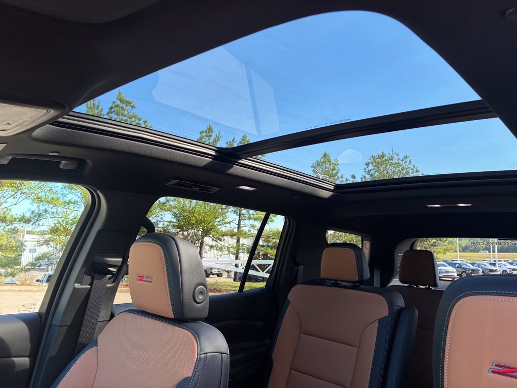 2027 Chevrolet Traverse Z71 - Photo 28