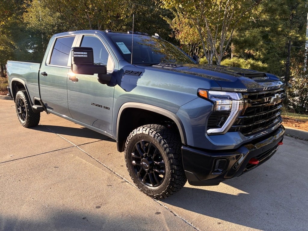 2026 Chevrolet Silverado 2500HD LT's photo