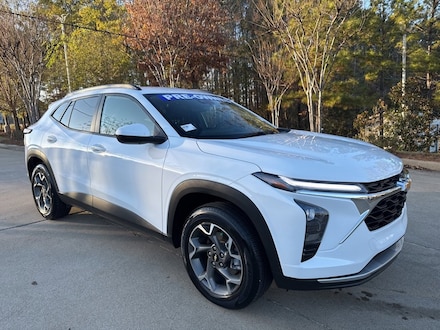 2025 Chevrolet Trax LT SUV