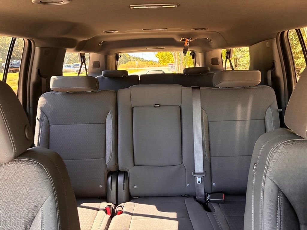 2026 Chevrolet Suburban LS - Photo 36