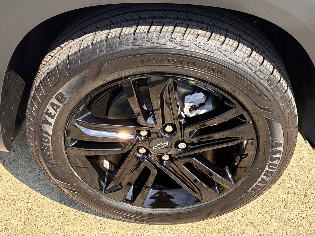 2025 Chevrolet Trax ACTIV photo 2
