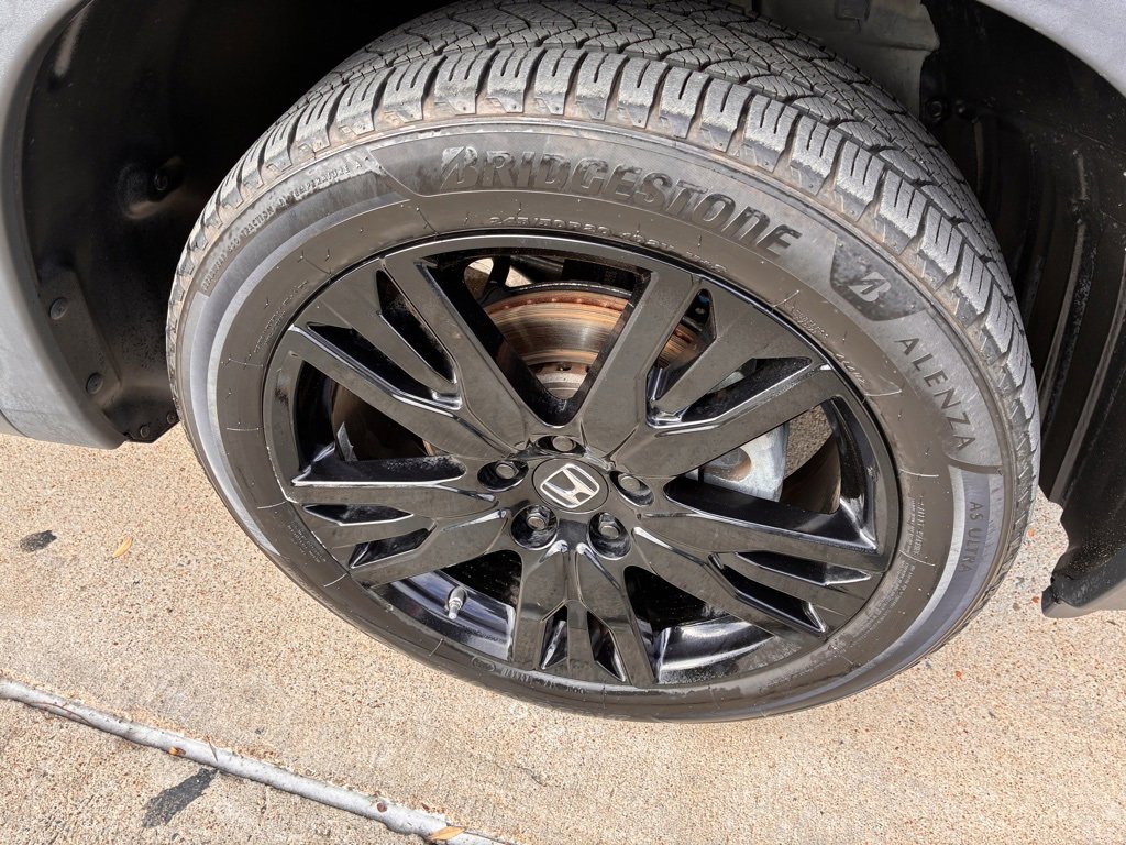 2022 Honda Pilot Special Edition photo 2