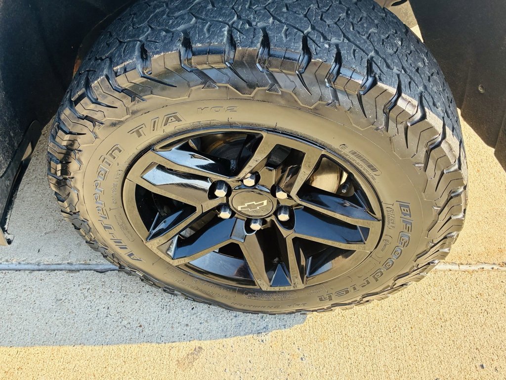 2022 Chevrolet Silverado 1500 LT Trail Boss photo 3