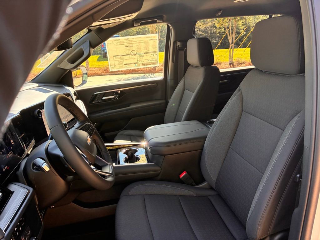2026 Chevrolet Suburban LS - Photo 27