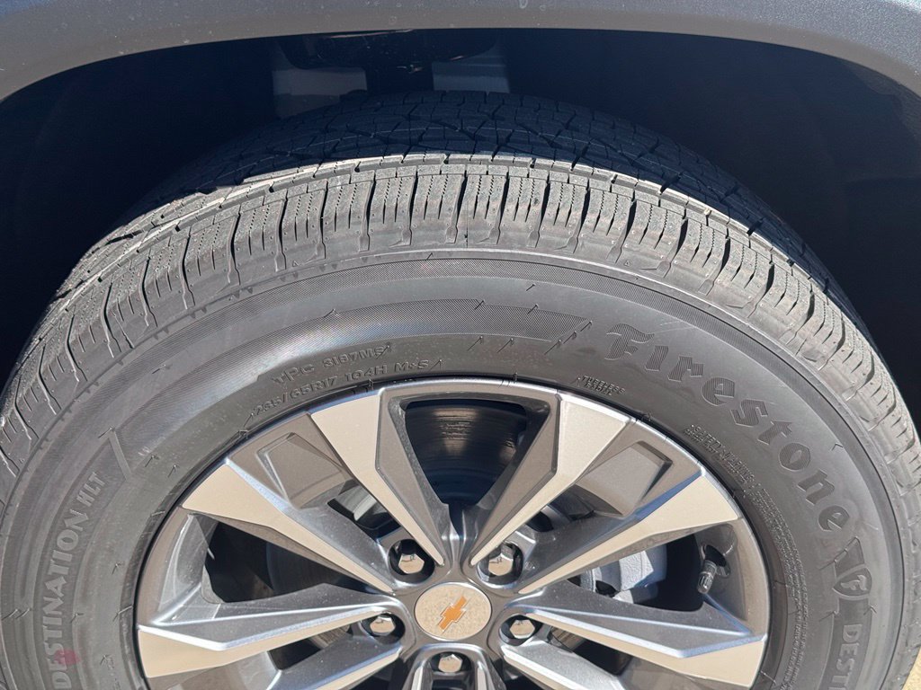 2027 Chevrolet Equinox LT - Photo 11