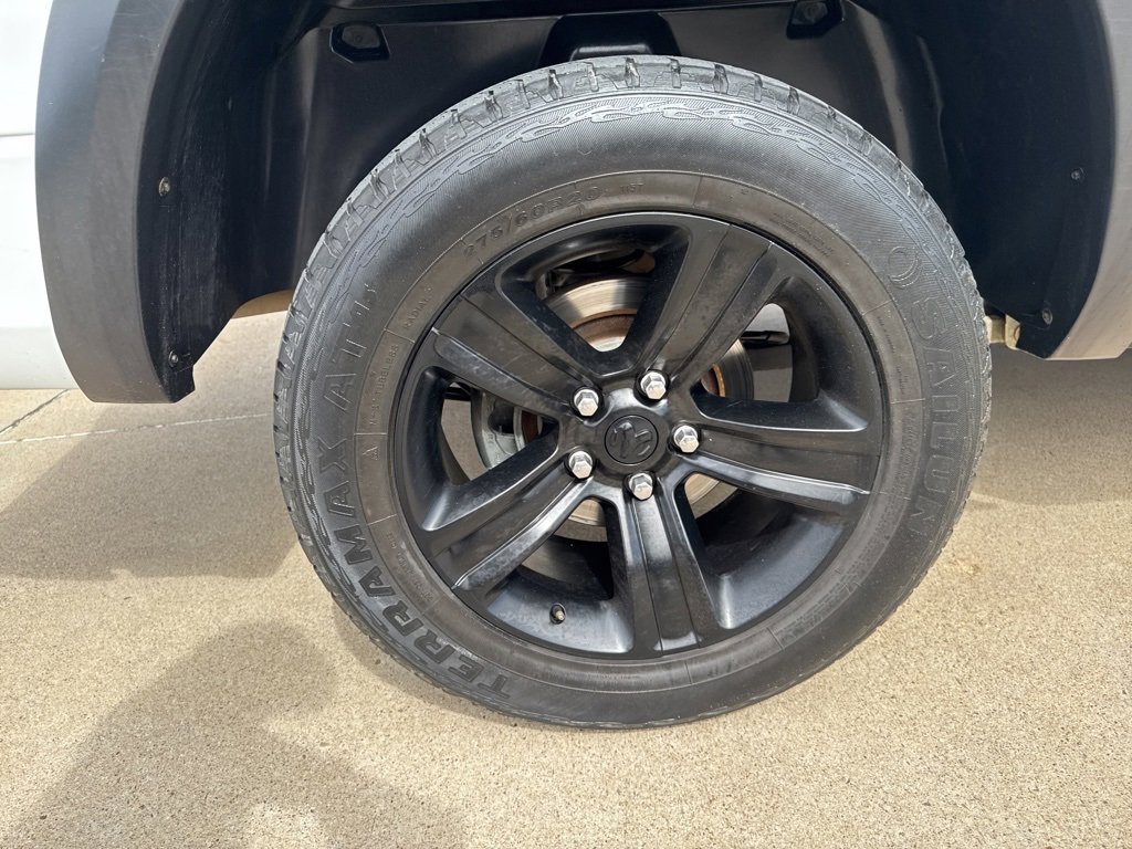 2021 Ram 1500 Classic Warlock photo 3