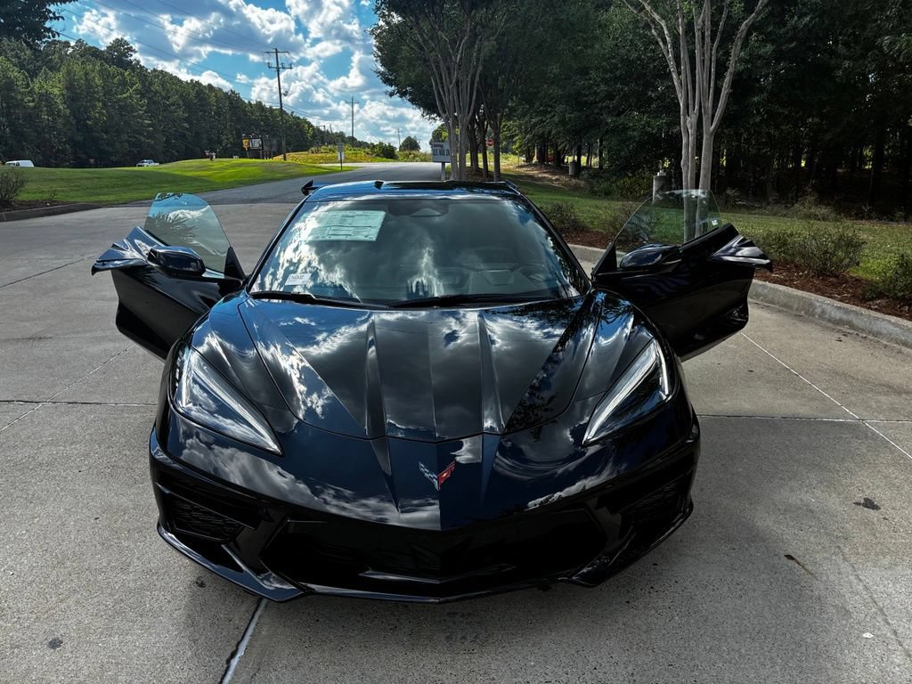 2027 Chevrolet Corvette 1LT - Photo 11