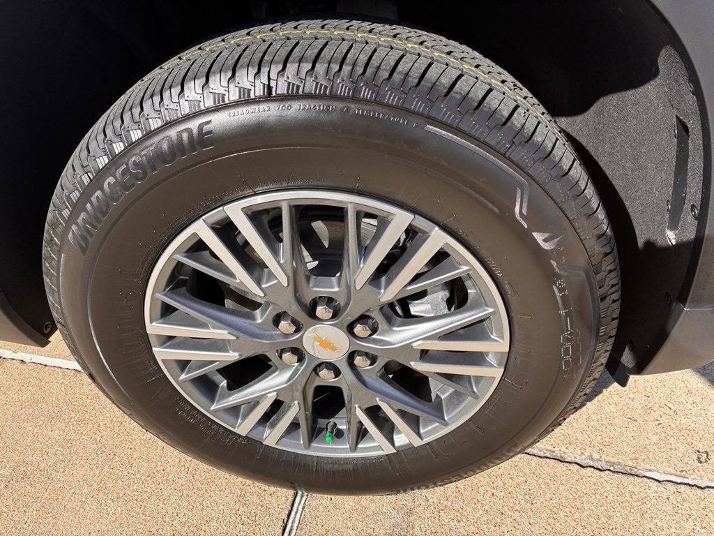 New 2026 Chevrolet Traverse LT SUV