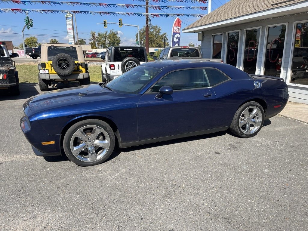 Used 2013 Dodge Challenger SXT Plus