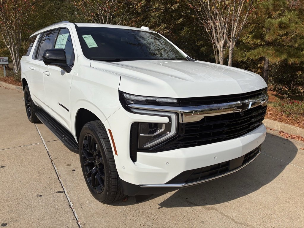 2026 Chevrolet Suburban LS's photo