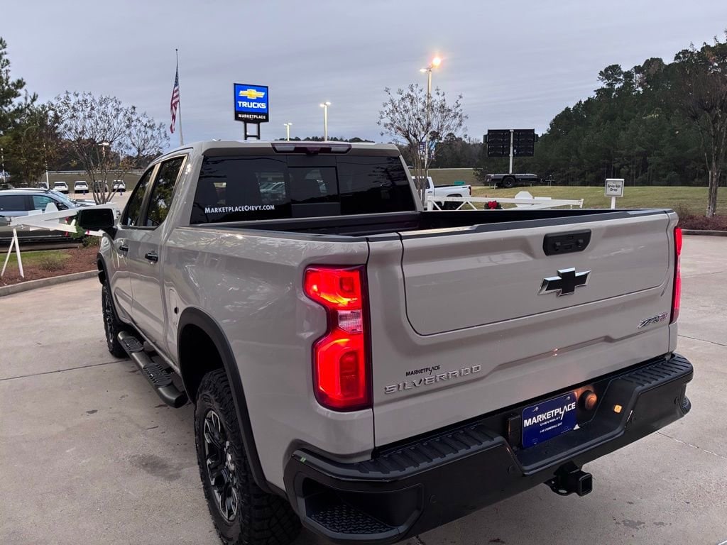 2026 Chevrolet Silverado 1500 ZR2 - Photo 12