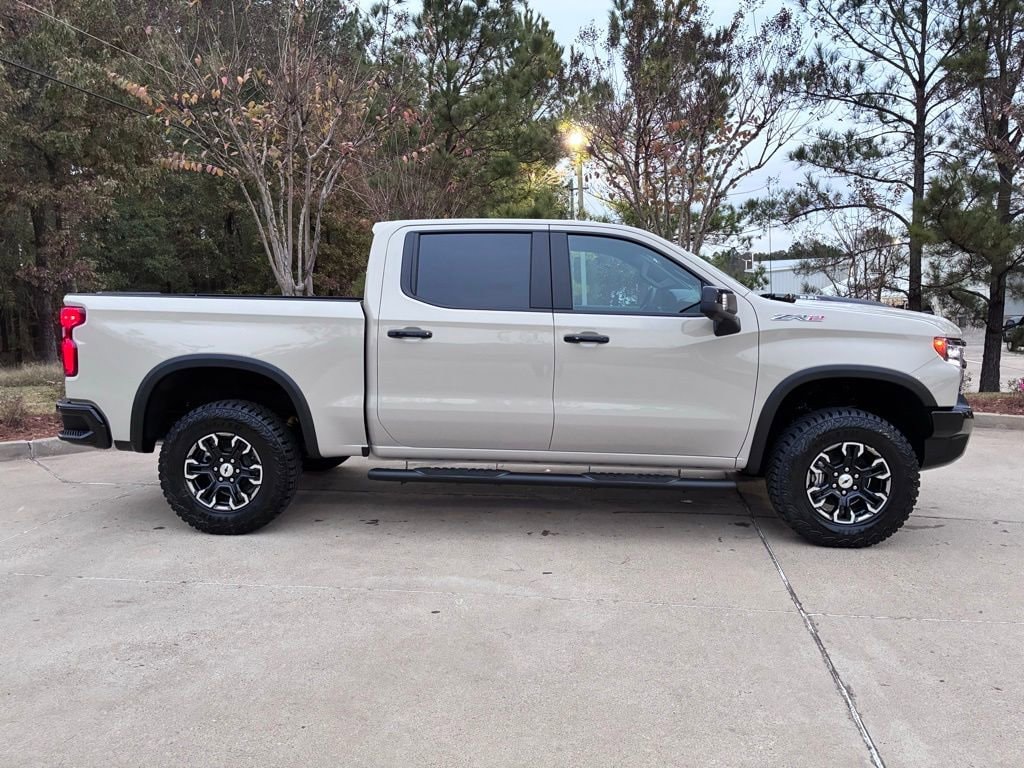 2026 Chevrolet Silverado 1500 ZR2 - Photo 10