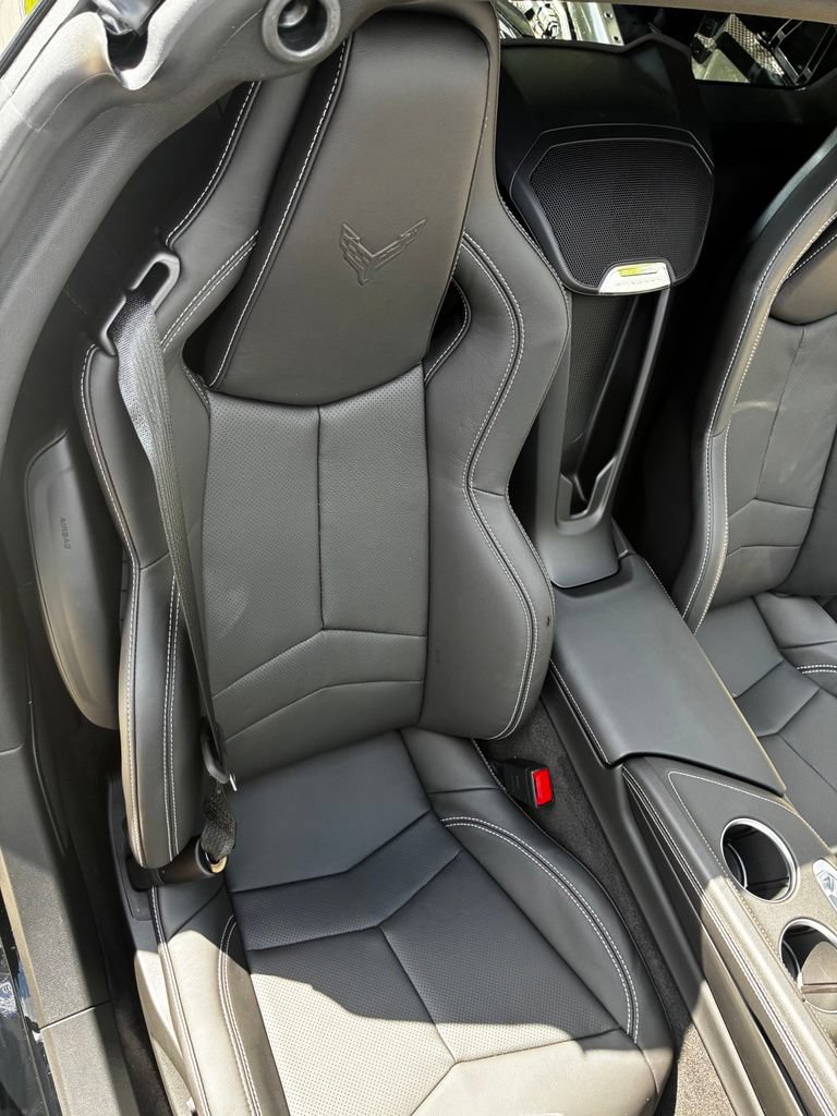 2027 Chevrolet Corvette 1LT - Photo 23