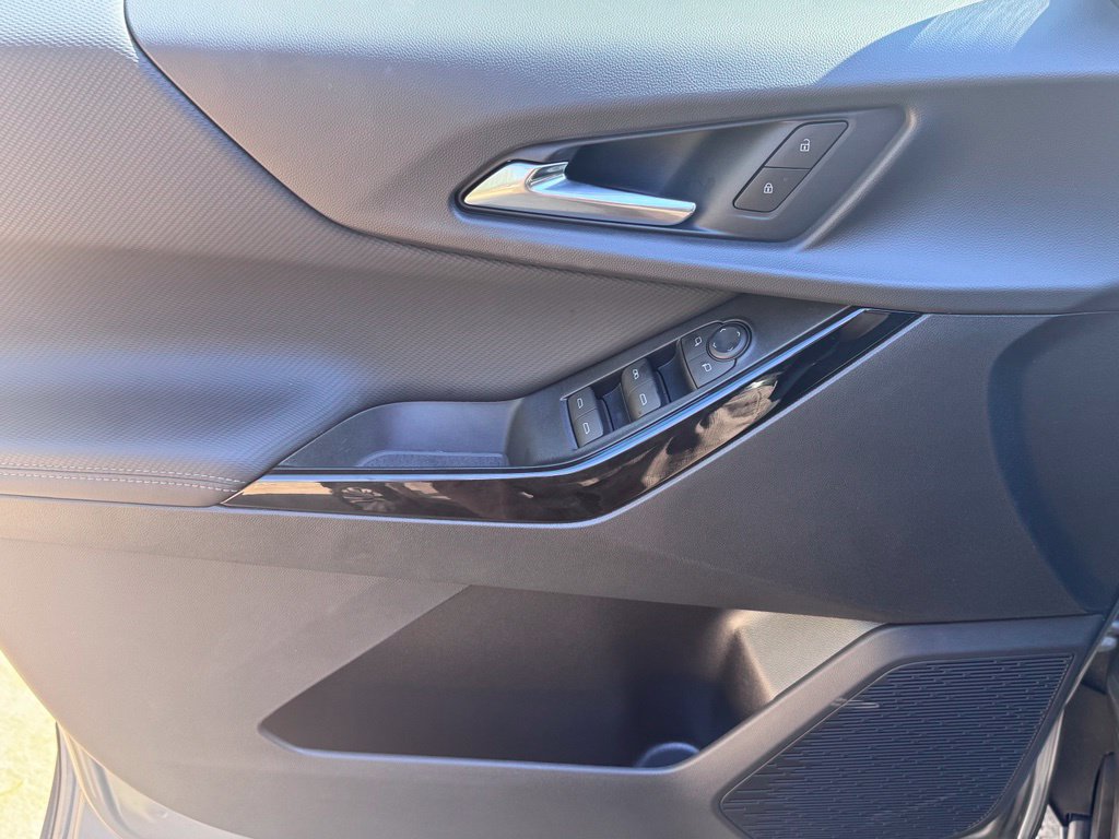 2027 Chevrolet Equinox LT - Photo 16
