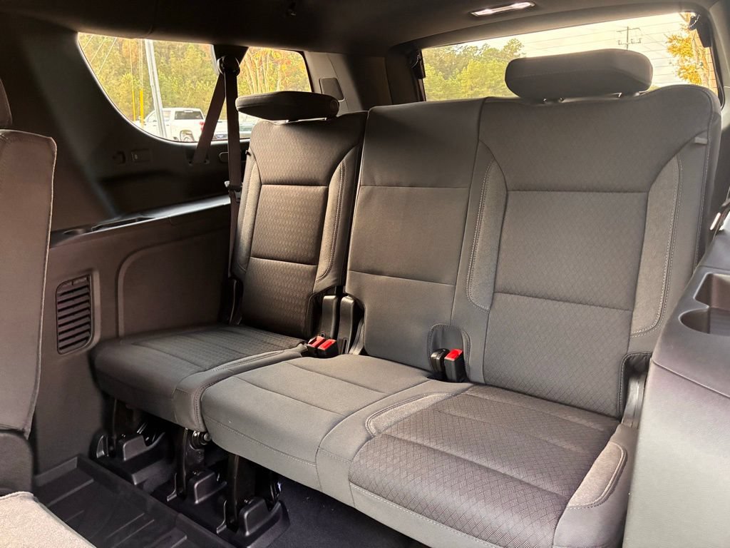2026 Chevrolet Suburban LS - Photo 16