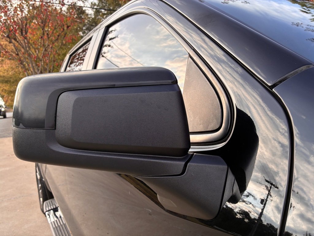 2021 Chevrolet Silverado 1500 RST photo 3