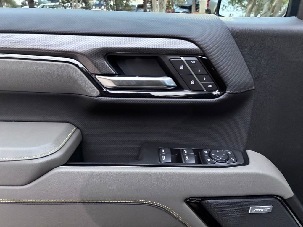 2026 Chevrolet Silverado 1500 ZR2 - Photo 23