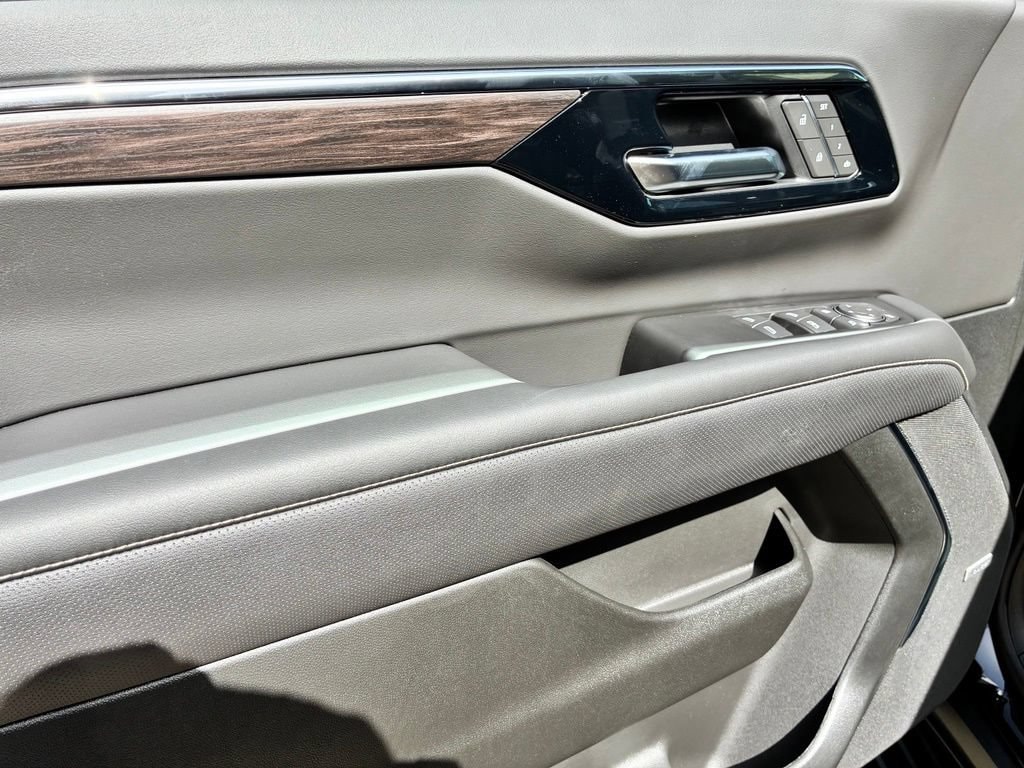 2026 Chevrolet Tahoe Premier - Photo 25