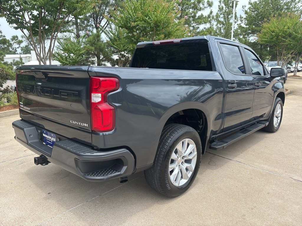 2022 Chevrolet Silverado 1500 Custom photo 2