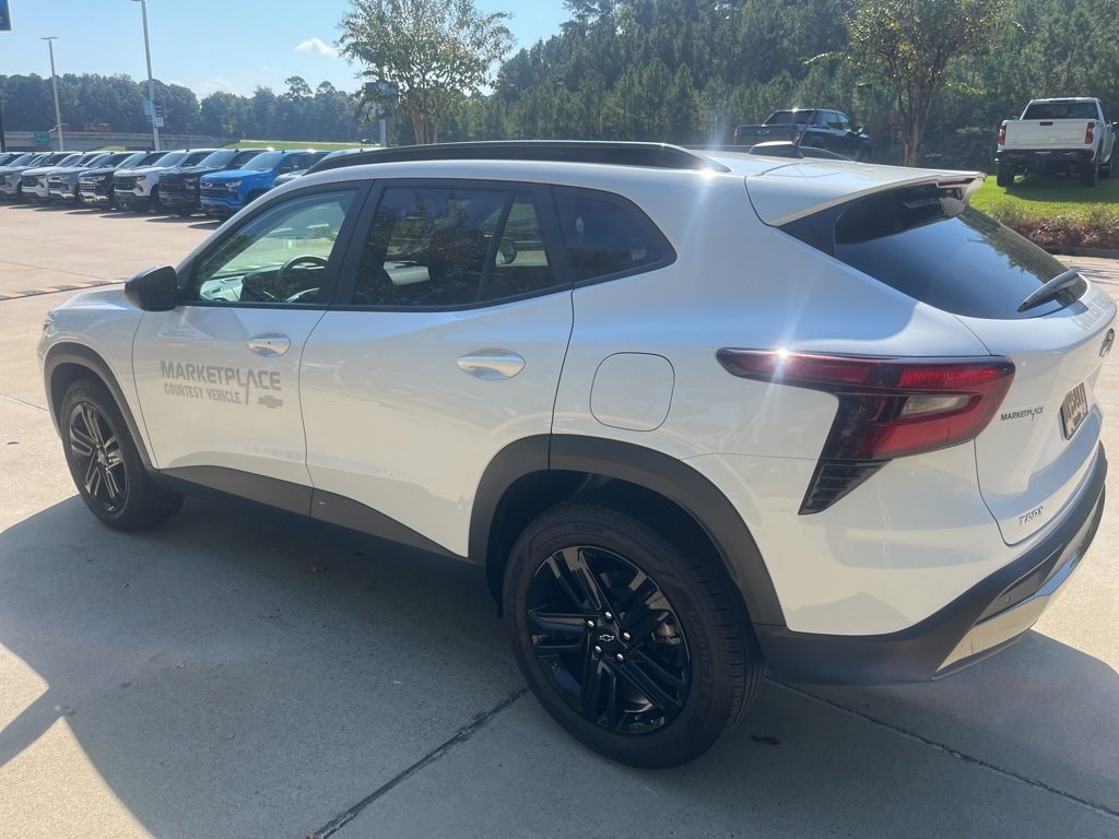 Used 2025 Chevrolet Trax Activ SUV