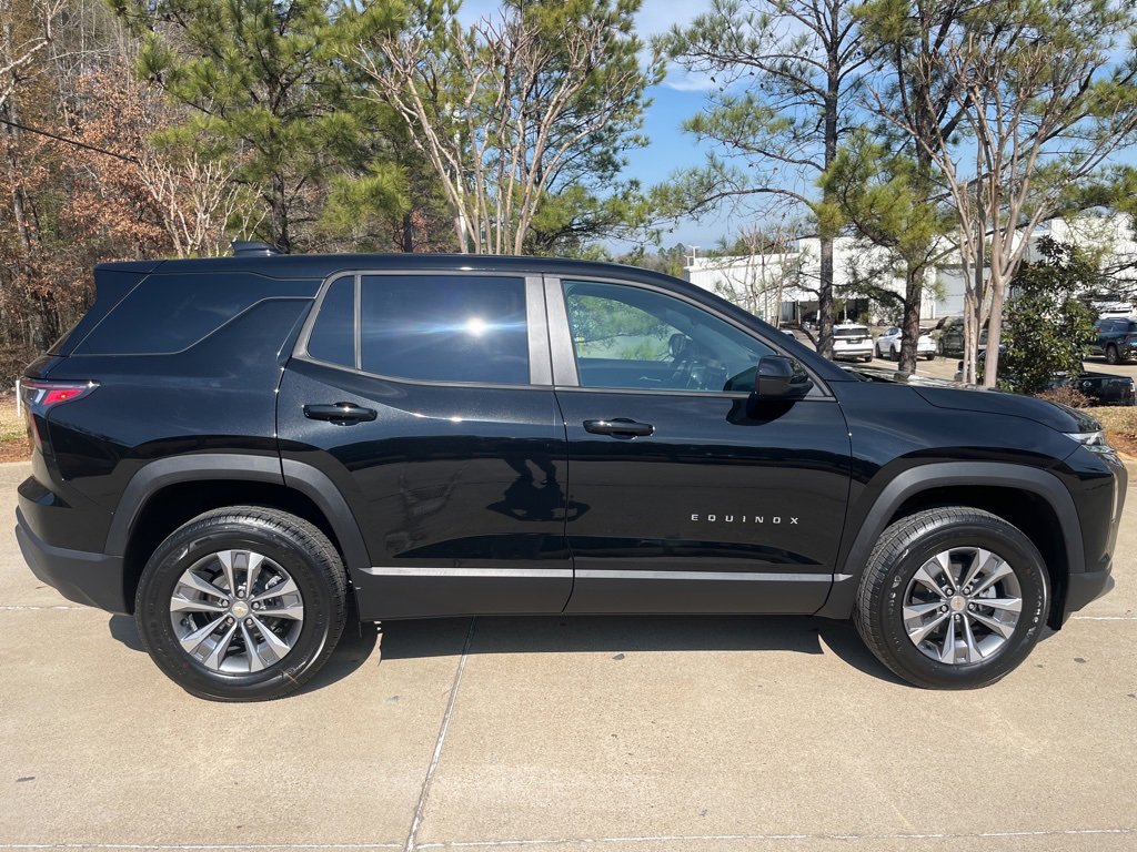 2026 Chevrolet Equinox LT photo 4