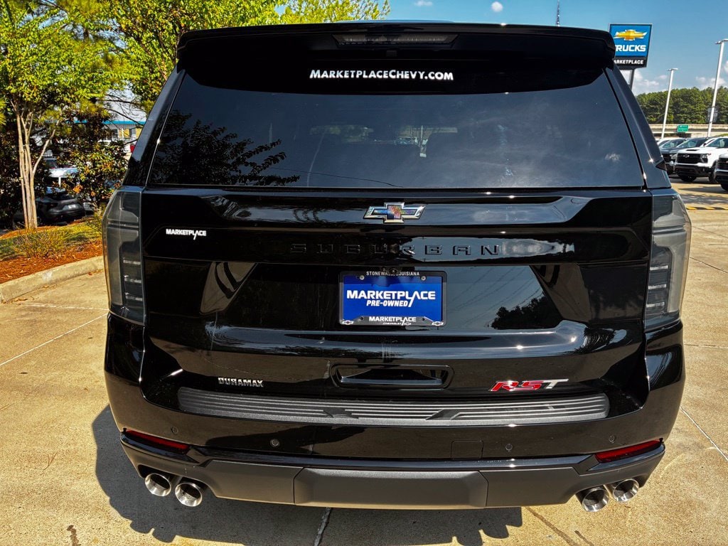 2026 Chevrolet Suburban RST - Photo 8