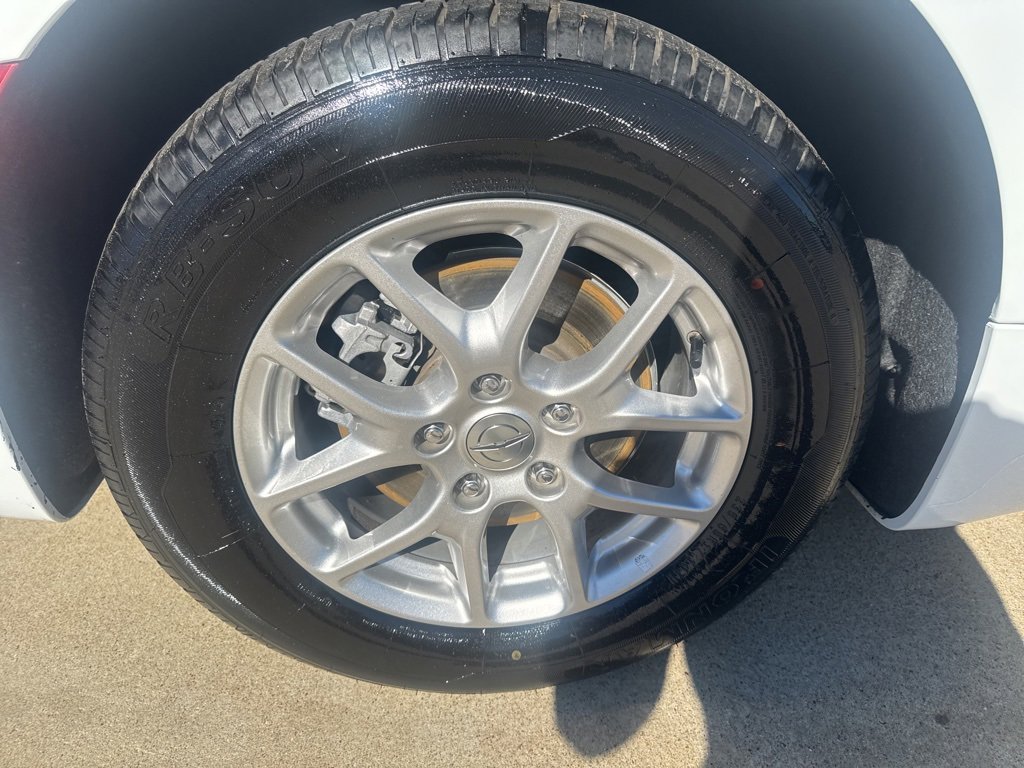 2024 Chrysler Pacifica Touring L photo 4