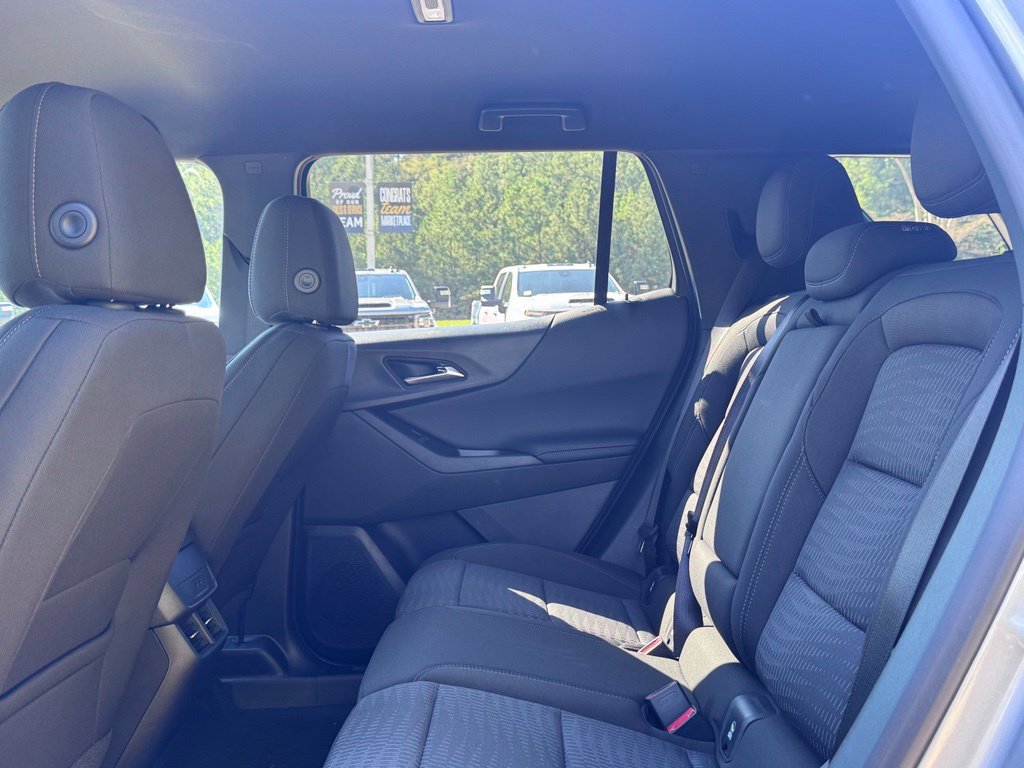 2027 Chevrolet Equinox LT - Photo 23