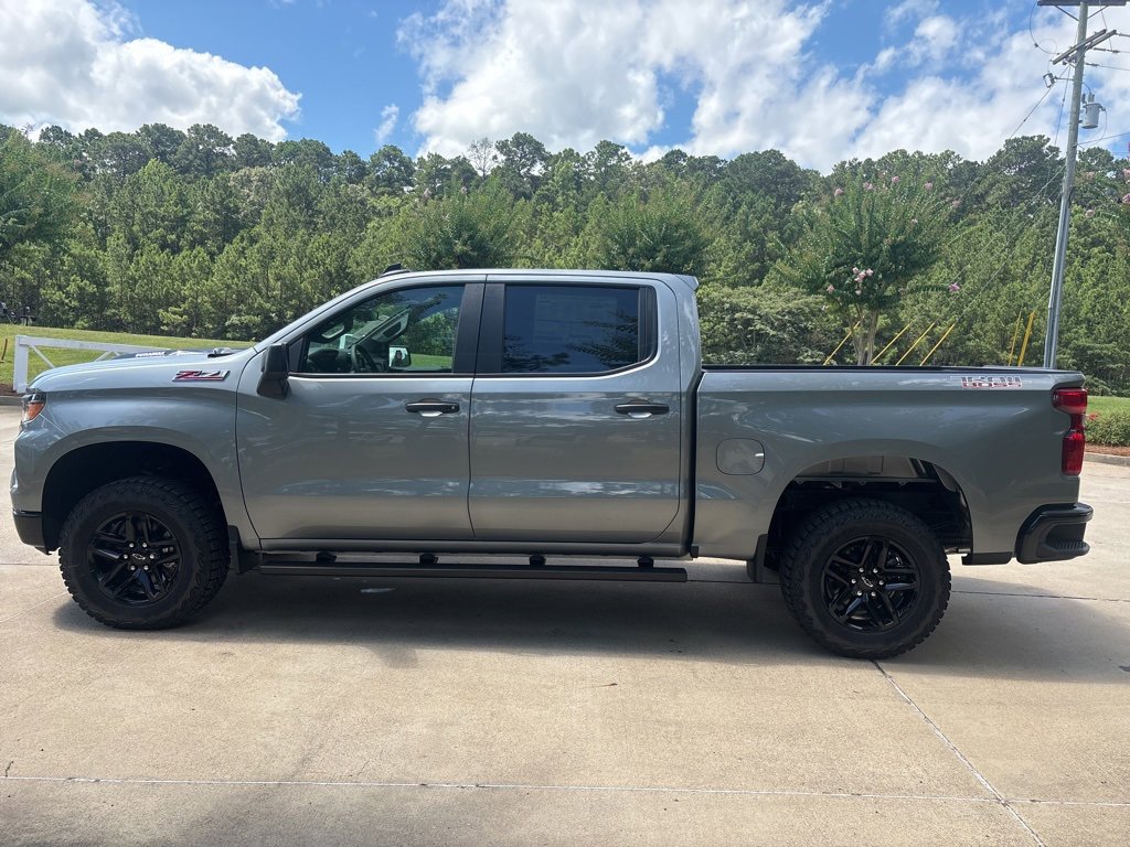 2025 Chevrolet Silverado 1500 Custom Trail Boss photo 4