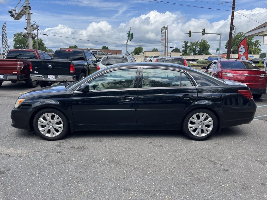 2008 Toyota Avalon XL photo 3